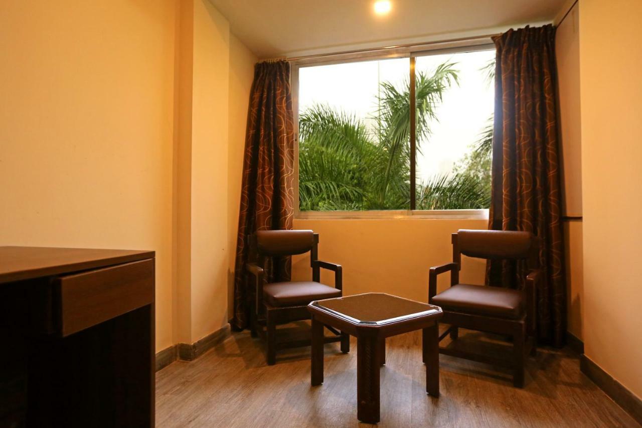 Hotel Shantidoot, Dadar Mālād Esterno foto